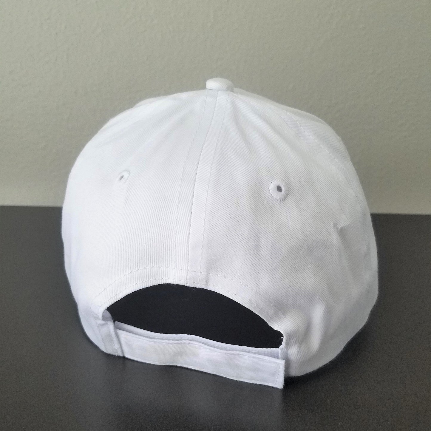 GR Curved Bill Hat - white w/ blue logo